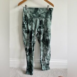 Lululemon 3/4th Length Leggings with Green and White Pattern